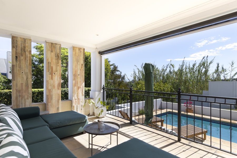 4 Bedroom Property for Sale in Heldervue Western Cape